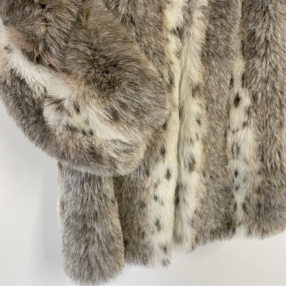 Style VI Ltd. Vintage Fur Coat Faux Fur - Picture 3 of 9